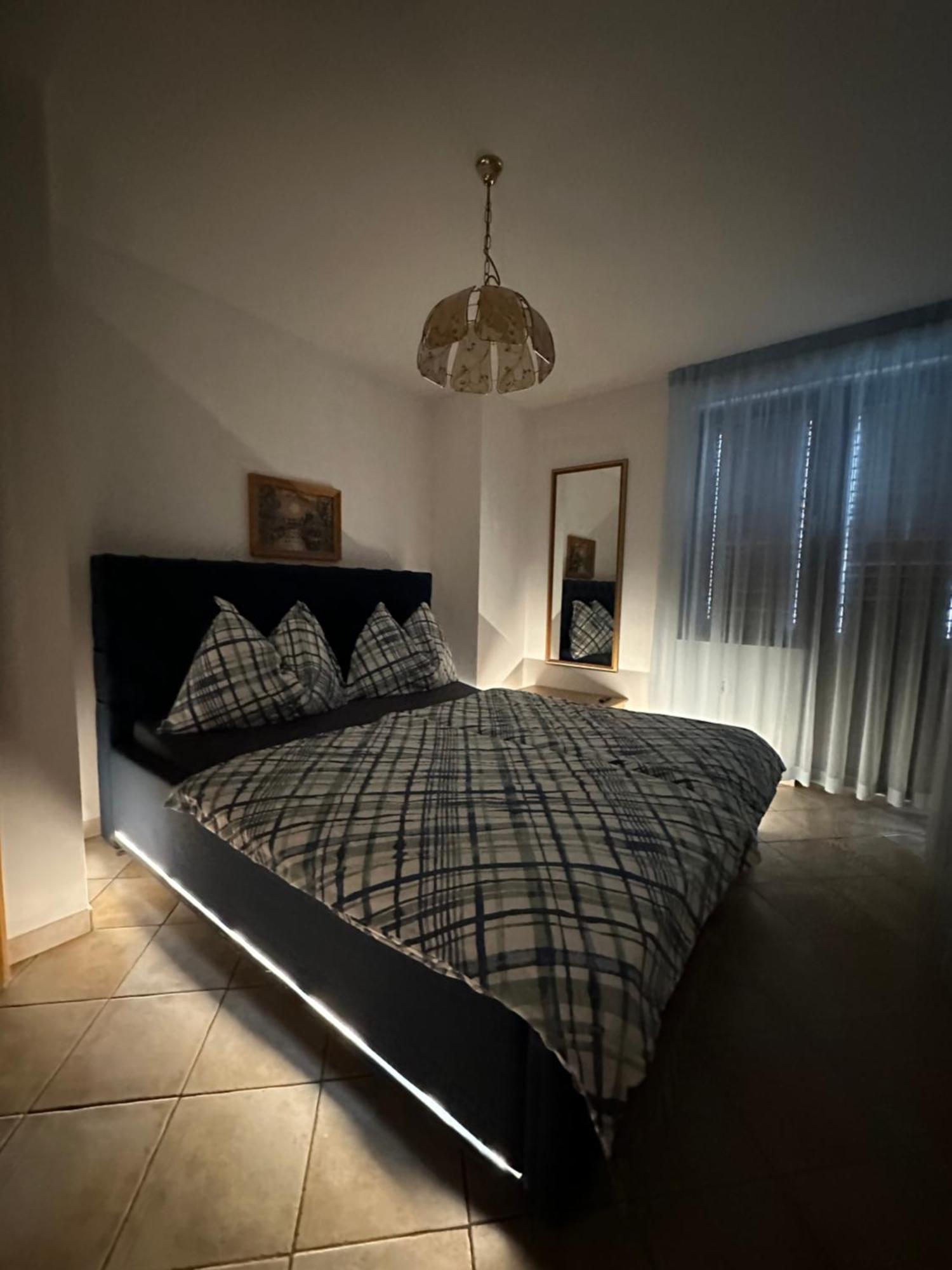 Vacation Home Lucija Slatina  Ngoại thất bức ảnh