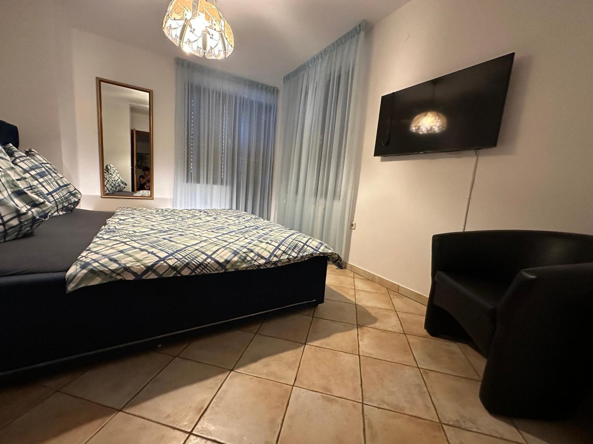 Vacation Home Lucija Slatina  Ngoại thất bức ảnh