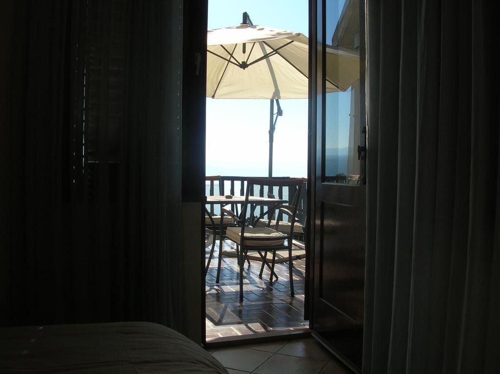 Vacation Home Lucija Slatina  Ngoại thất bức ảnh