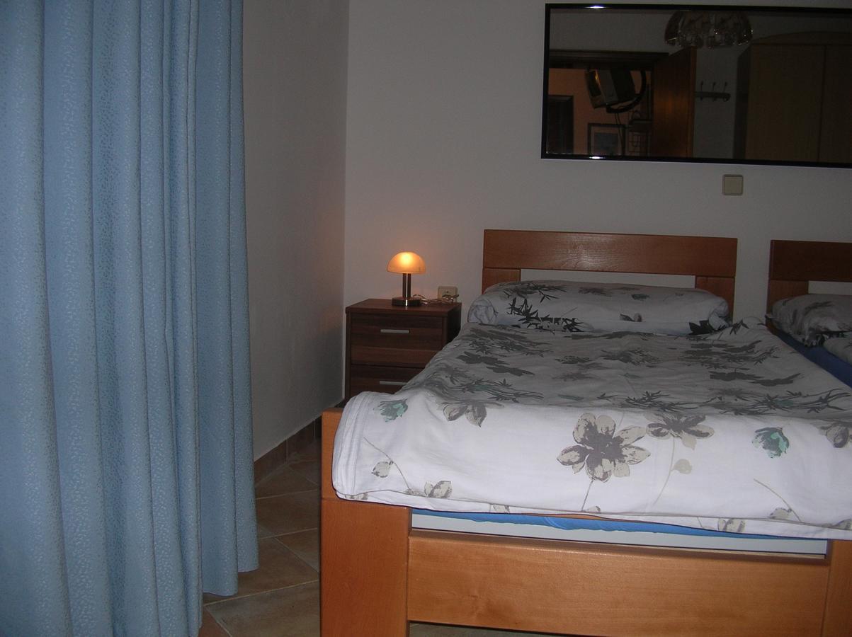 Vacation Home Lucija Slatina  Ngoại thất bức ảnh