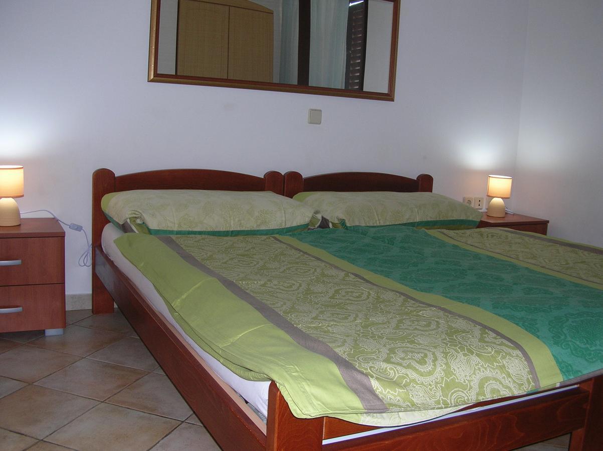 Vacation Home Lucija Slatina  Ngoại thất bức ảnh