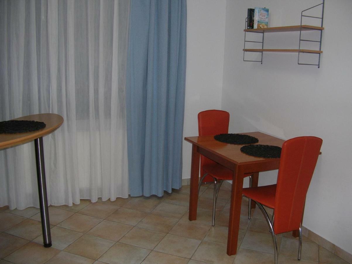 Vacation Home Lucija Slatina  Ngoại thất bức ảnh